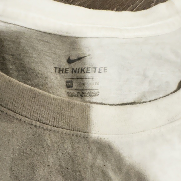 The Nike Air Futura T-Shirt - Picture 3 of 3